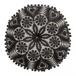 Čierno-béžový dekoratívny vankúš Bloomingville Mandala, ø 36 cm