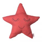 Červený detský vankúšik s prímesou bavlny Mike & Co. NEW YORK Pillow Toy Star, 35 x 35 cm
